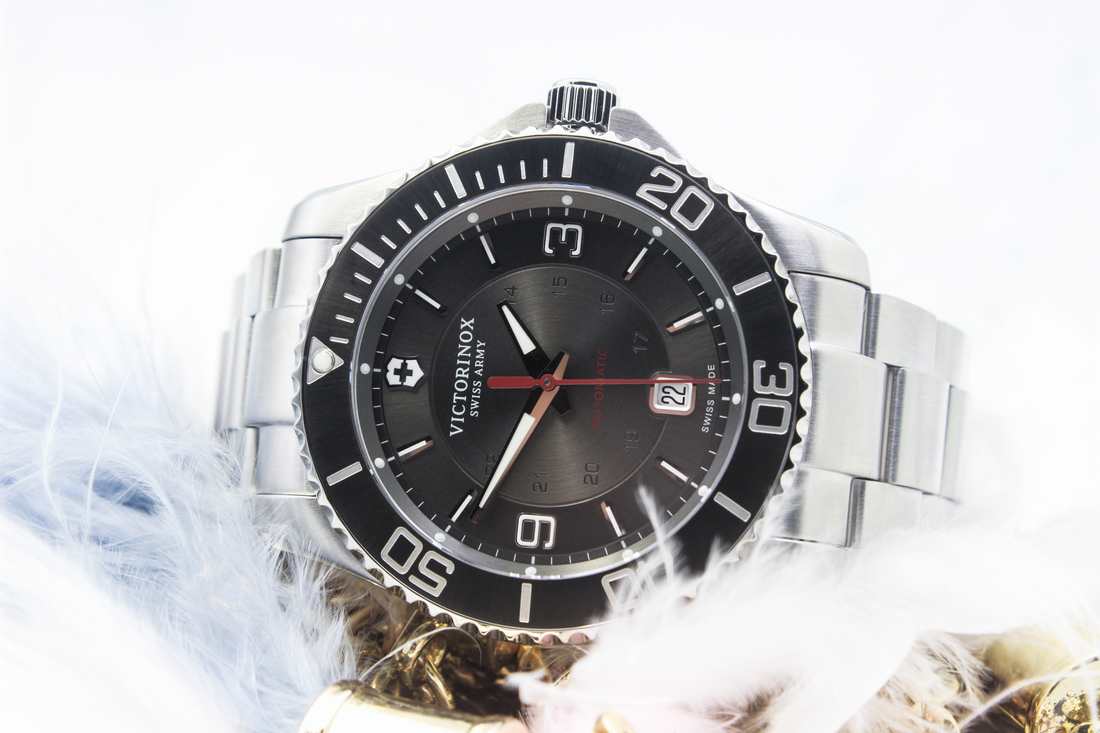 Đồng hồ chính hãng cao cấp