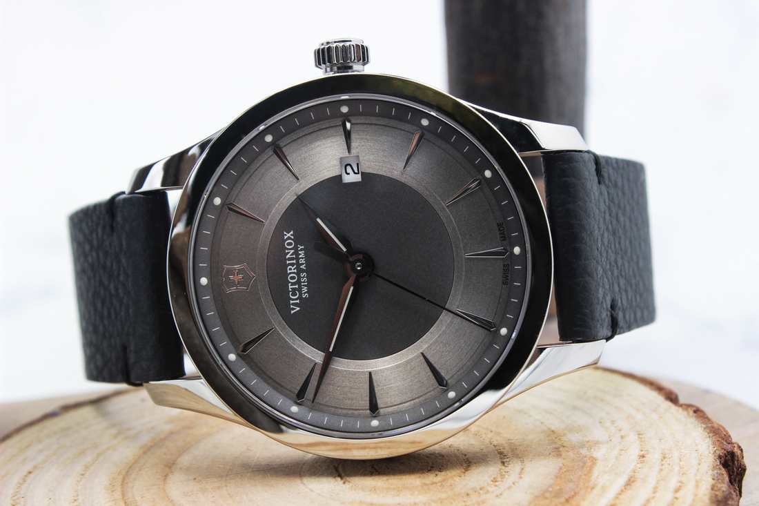 Đồng hồ chính hãng cao cấp