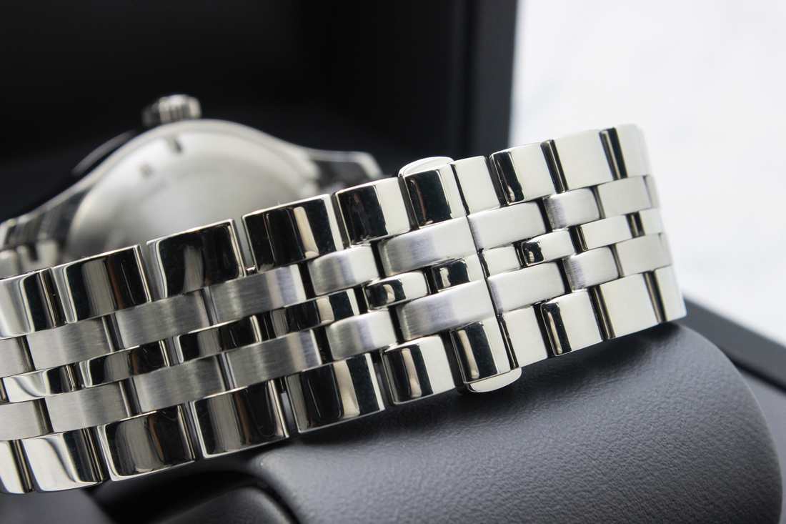 Đồng hồ chính hãng cao cấp