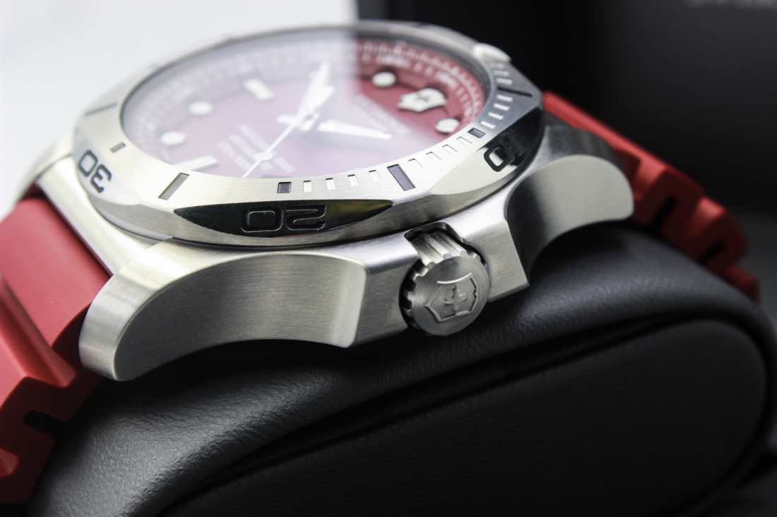 Đồng hồ chính hãng cao cấp