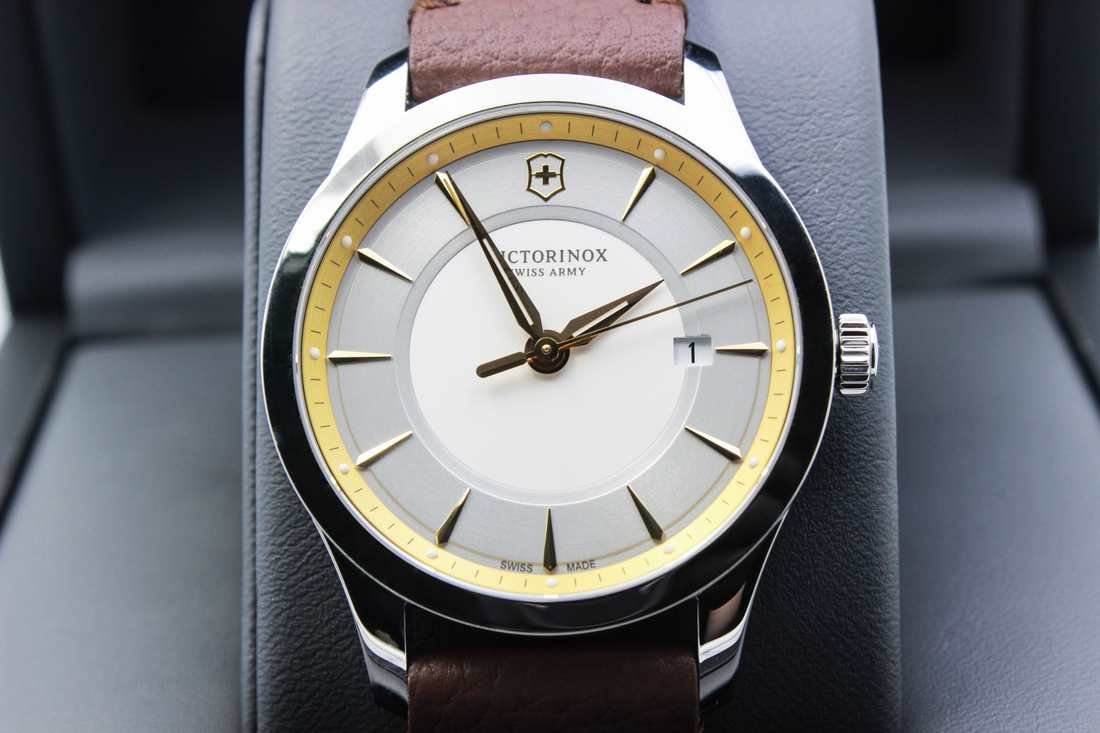 Đồng hồ chính hãng cao cấp