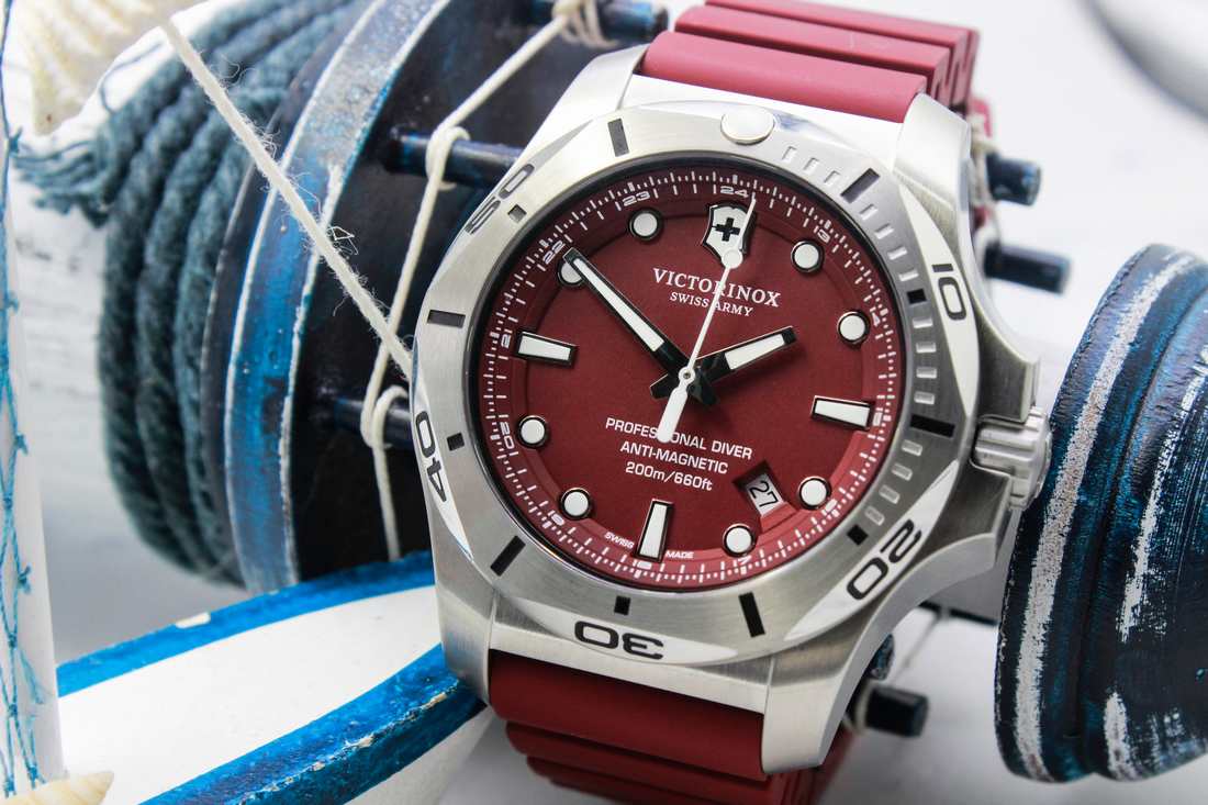 Đồng hồ chính hãng cao cấp