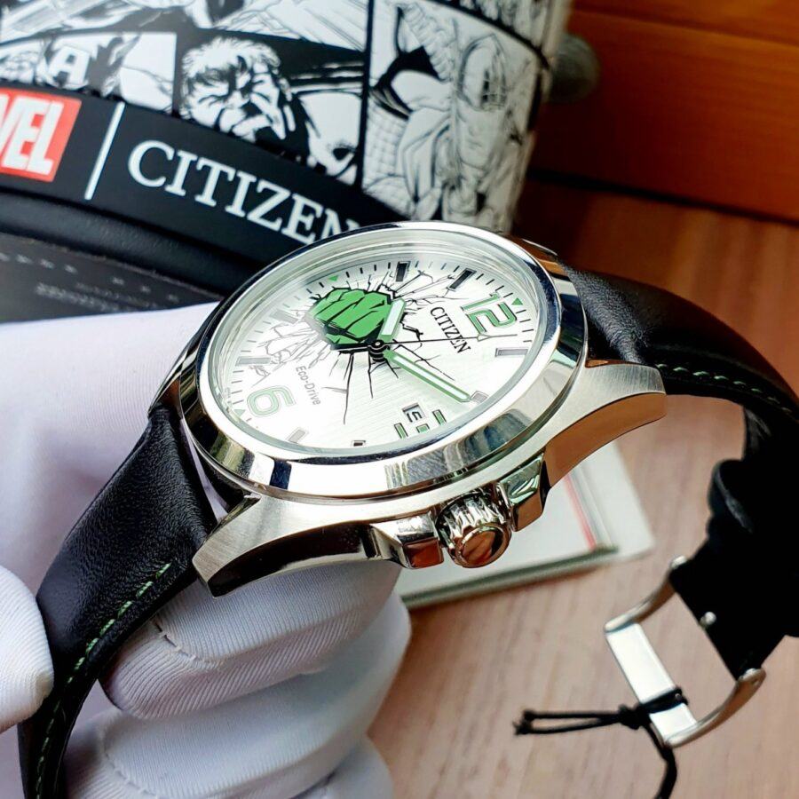 Đồng Hồ Citizen Eco-Drive Hulk Limited AW1431-24W