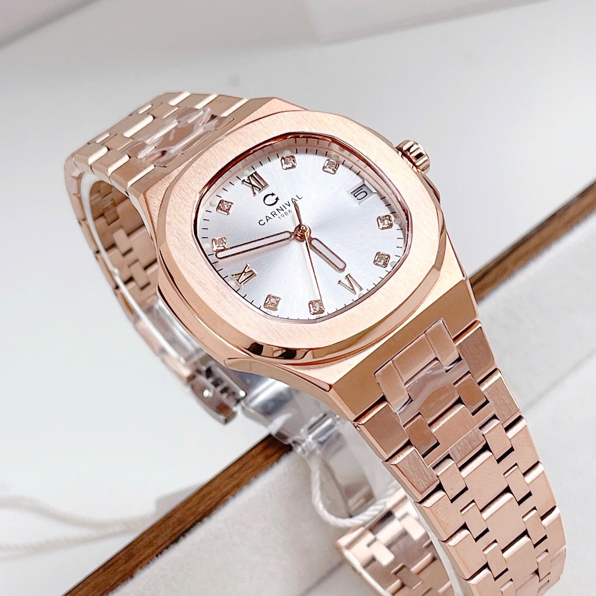 z7284745401404_79b9fc324489932a43bc730c3da28b4e